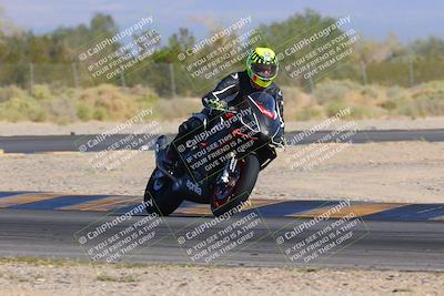 media/Nov-06-2023-Moto Forza (Mon) [[ce023d0744]]/4-Beginner Group/Session 3 (Turn 2)/